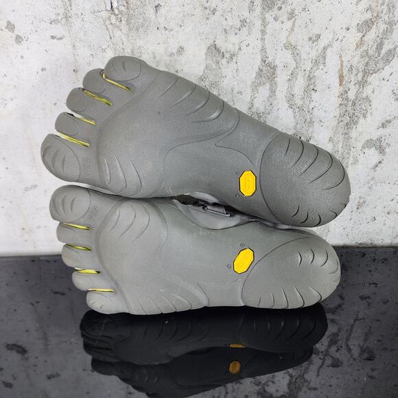 Vibram FiveFingers KSO size 39 (US 8-8.5) Green Preowned - Picture 5 of 6